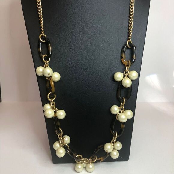 J.Crew Jewelry - 437 J. Crew Goldtone faux tortoise shell link faux pearl drop necklace 30"